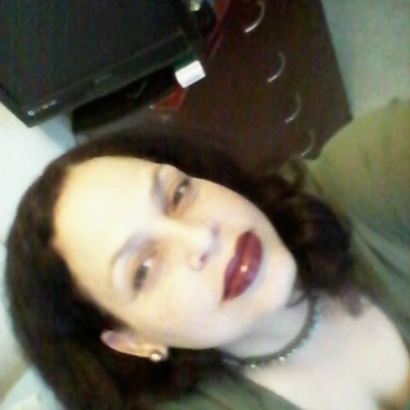 Meet your Posher, Diana - Picture 1 of 3